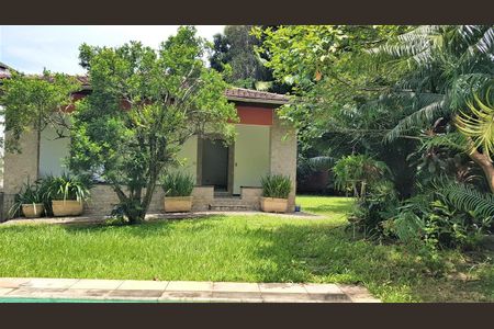 Casa à venda com 263m², 3 quartos e 2 vagas Casa à venda com 263m², 3 quartos e 2 vagasFoto 05