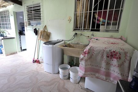 Casa à venda com 154m², 2 quartos e 2 vagas Casa à venda com 154m², 2 quartos e 2 vagasÁrea de Serviço