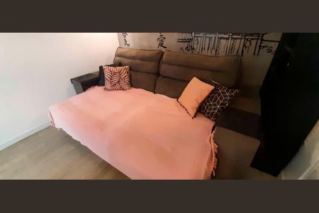 Sala de apartamento para alugar com 3 quartos, 54m² em Bussocaba, Osasco