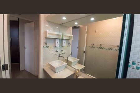 Apartamento para alugar com 54m², 3 quartos e 1 vaga Apartamento para alugar com 54m², 3 quartos e 1 vagaBanheiro