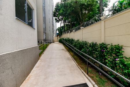Apartamento à venda com 40m², 2 quartos e sem vagaÁrea comum