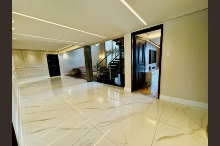 Casa à venda com 4 quartos, 1000m² em Santa Branca, Belo Horizonte