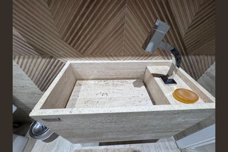 Apartamento para alugar com 169m², 3 quartos e 2 vagasLavabo