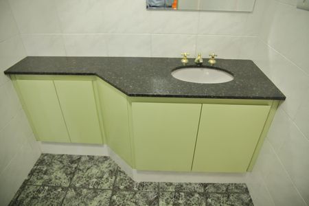 Apartamento à venda com 183m², 3 quartos e 3 vagasBanheiro da Suíte 