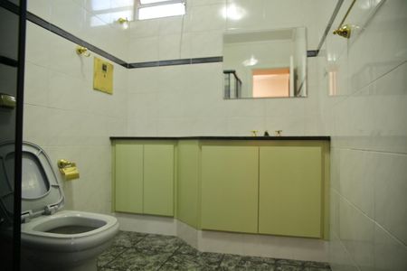 Apartamento à venda com 183m², 3 quartos e 3 vagasBanheiro da Suíte 