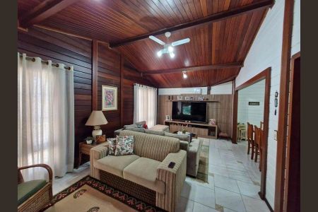 Casa à venda com 4 quartos, 337m² em Parque das Universidades, Campinas