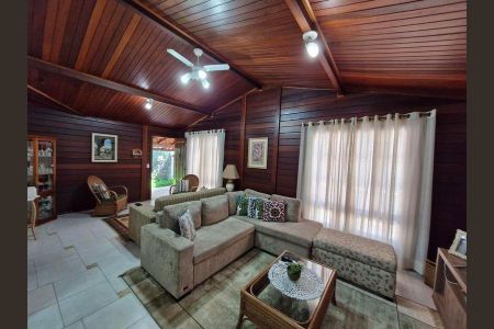 Casa à venda com 4 quartos, 337m² em Parque das Universidades, Campinas