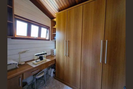 Casa à venda com 4 quartos, 337m² em Parque das Universidades, Campinas