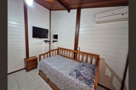 Casa à venda com 4 quartos, 337m² em Parque das Universidades, Campinas