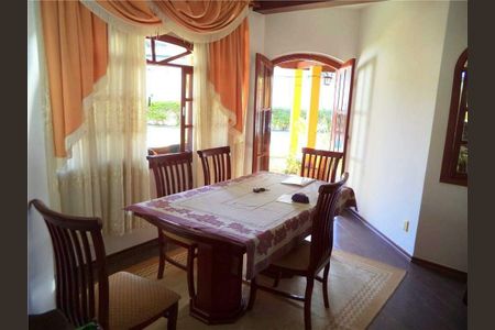 Casa à venda com 4 quartos, 278m² em Cidade Universitária, Campinas