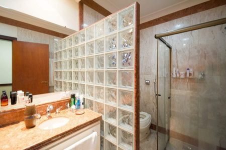 Casa de condomínio à venda com 450m², 4 quartos e 4 vagas