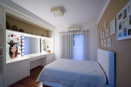 Casa de condomínio à venda com 450m², 4 quartos e 4 vagas