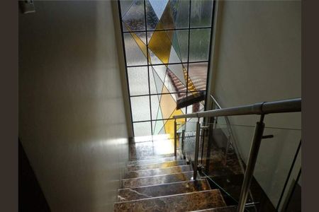 Casa de condomínio à venda com 450m², 4 quartos e 4 vagas