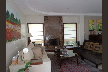 Casa de condomínio à venda com 450m², 4 quartos e 4 vagas