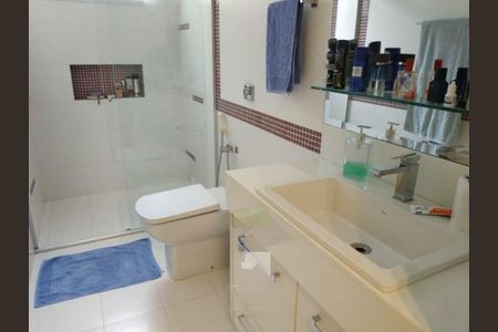 Casa de condomínio à venda com 350m², 4 quartos e 4 vagas