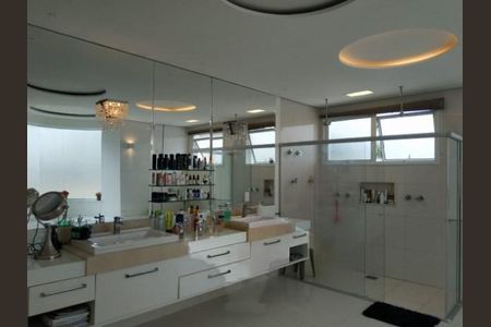 Casa de condomínio à venda com 350m², 4 quartos e 4 vagas