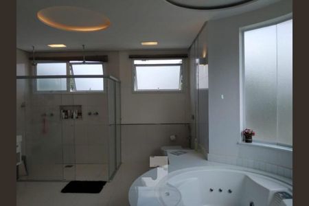 Casa de condomínio à venda com 350m², 4 quartos e 4 vagas