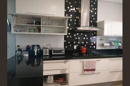 Casa de condomínio à venda com 350m², 4 quartos e 4 vagas