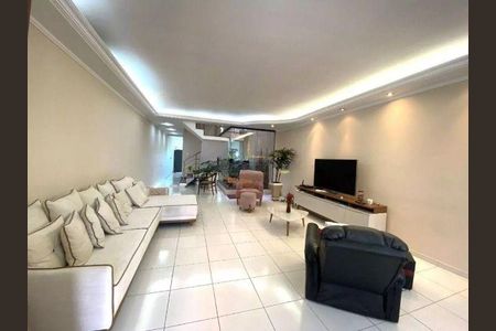 Casa à venda com 3 quartos, 420m² em São José, São Caetano do Sul