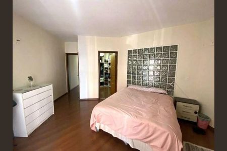 Casa à venda com 3 quartos, 420m² em São José, São Caetano do Sul