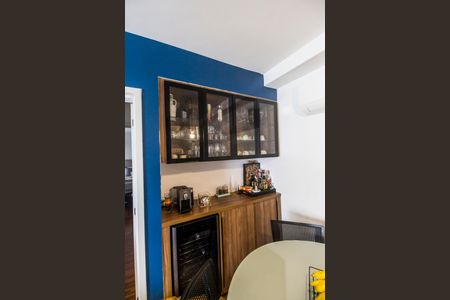 Apartamento à venda com 80m², 2 quartos e 2 vagas Apartamento à venda com 80m², 2 quartos e 2 vagasDetalhe Sala