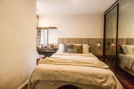 Apartamento à venda com 80m², 2 quartos e 2 vagas Apartamento à venda com 80m², 2 quartos e 2 vagasSuíte 1