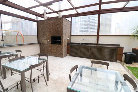 Apartamento para alugar com 117m², 4 quartos e 2 vagasÁrea comum - Churrasqueira