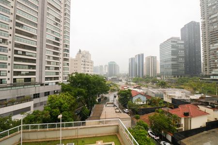 Apartamento para alugar com 117m², 4 quartos e 2 vagasVista da Suíte 1