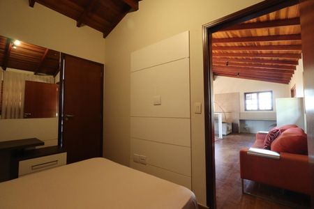 Casa de condomínio para alugar com 1000m², 4 quartos e 6 vagasSuíte 1