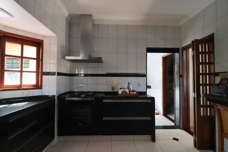 Casa de condomínio para alugar com 1000m², 4 quartos e 6 vagasCozinha