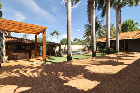 Casa de condomínio para alugar com 1000m², 4 quartos e 6 vagasGaragem