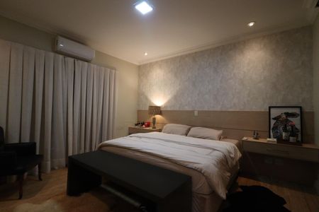 Casa de condomínio para alugar com 1000m², 4 quartos e 6 vagasSuíte 3