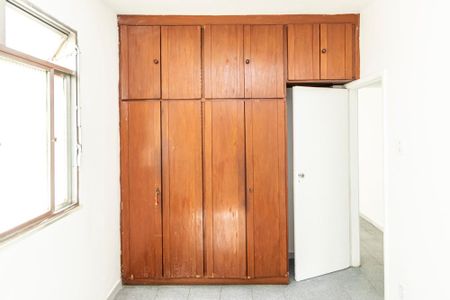 Apartamento para alugar com 60m², 2 quartos e sem vagaQuarto 1 - Armários