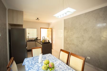 Casa para alugar com 150m², 3 quartos e 3 vagas Casa para alugar com 150m², 3 quartos e 3 vagascozinha