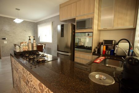 Casa para alugar com 150m², 3 quartos e 3 vagas Casa para alugar com 150m², 3 quartos e 3 vagascozinha