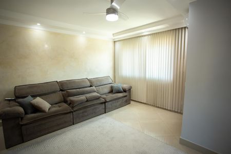 SALA de casa para alugar com 3 quartos, 150m² em Vila Nossa Senhora do Retiro, São Paulo