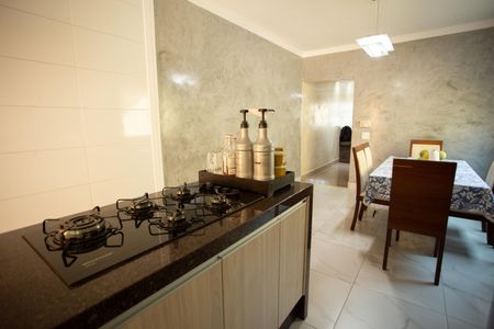 Casa para alugar com 150m², 3 quartos e 3 vagas Casa para alugar com 150m², 3 quartos e 3 vagascozinha