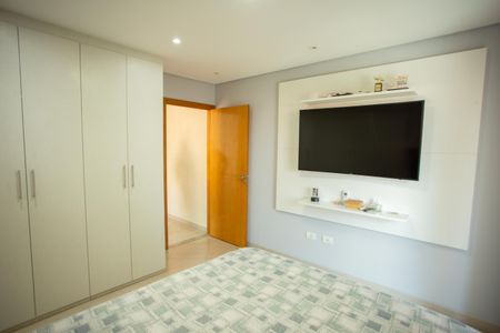 Casa para alugar com 150m², 3 quartos e 3 vagas Casa para alugar com 150m², 3 quartos e 3 vagasSuíte
