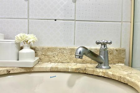 Apartamento à venda com 56m², 2 quartos e 1 vagaBanheiro Corredor