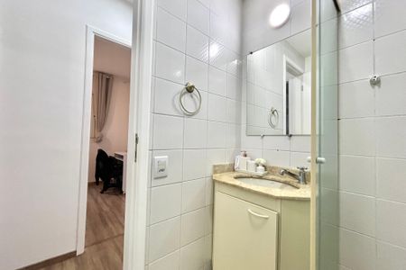 Apartamento à venda com 56m², 2 quartos e 1 vagaBanheiro Corredor