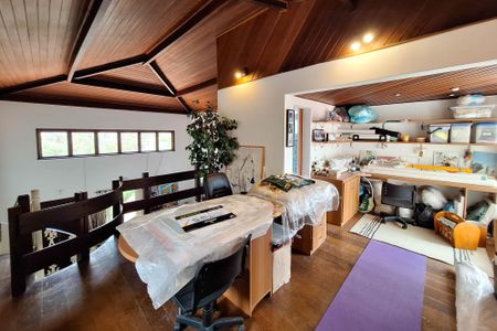 Casa de condomínio à venda com 380m², 4 quartos e 3 vagas Casa de condomínio à venda com 380m², 4 quartos e 3 vagasMezanino