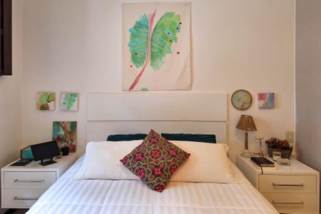 Casa de condomínio à venda com 380m², 4 quartos e 3 vagas Casa de condomínio à venda com 380m², 4 quartos e 3 vagasSuíte 1