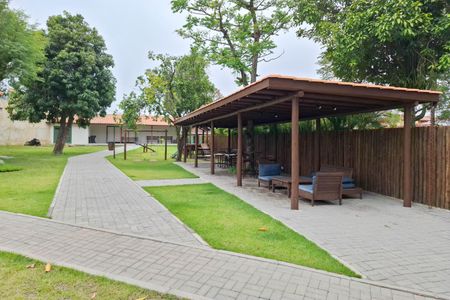 Casa de condomínio à venda com 380m², 4 quartos e 3 vagas Casa de condomínio à venda com 380m², 4 quartos e 3 vagasÁrea comum