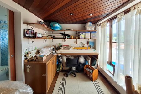 Casa de condomínio à venda com 380m², 4 quartos e 3 vagas Casa de condomínio à venda com 380m², 4 quartos e 3 vagasMezanino