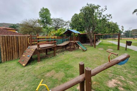 Casa de condomínio à venda com 380m², 4 quartos e 3 vagas Casa de condomínio à venda com 380m², 4 quartos e 3 vagasÁrea comum