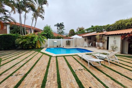 Casa de condomínio à venda com 380m², 4 quartos e 3 vagas Casa de condomínio à venda com 380m², 4 quartos e 3 vagasVista da Sala 3