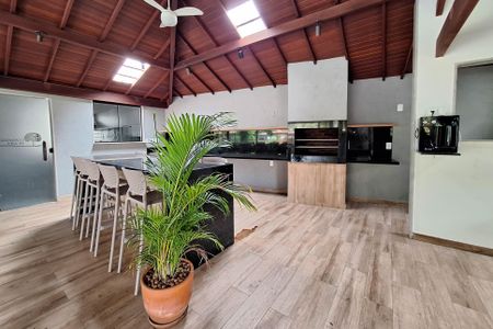 Casa de condomínio à venda com 380m², 4 quartos e 3 vagas Casa de condomínio à venda com 380m², 4 quartos e 3 vagasÁrea comum