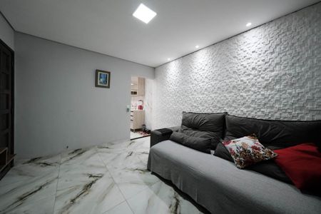 Casa à venda com 173m², 3 quartos e 2 vagasSala