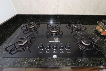 Apartamento à venda com 90m², 2 quartos e 1 vagaCozinha - Cooktop