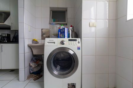 Apartamento à venda com 80m², 3 quartos e 2 vagas Apartamento à venda com 80m², 3 quartos e 2 vagasÁrea de Serviço